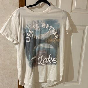 Maurices White Graphic Tee - Life is Better at the Lake. Size 0X NWOT = to a 1X.